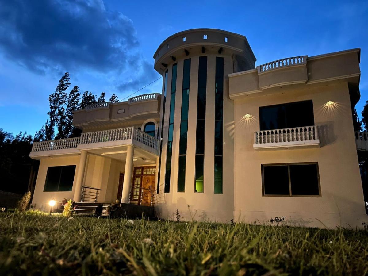 Skardu Saraye Hotel & Resort 外观 照片
