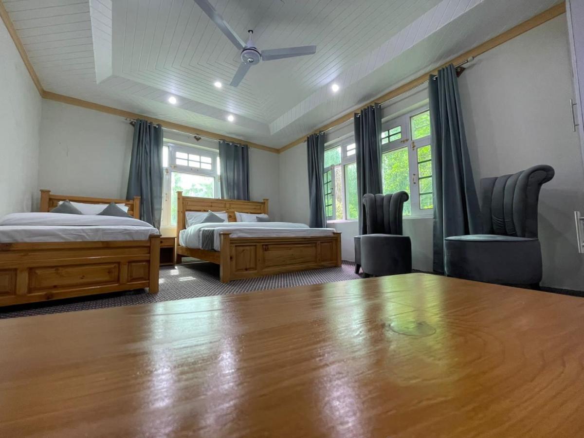 Skardu Saraye Hotel & Resort 外观 照片
