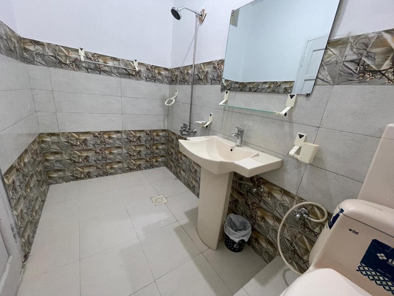 Skardu Saraye Hotel & Resort 外观 照片