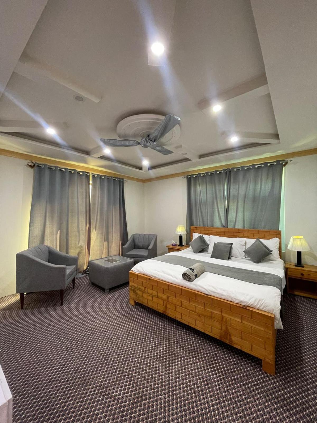Skardu Saraye Hotel & Resort 外观 照片